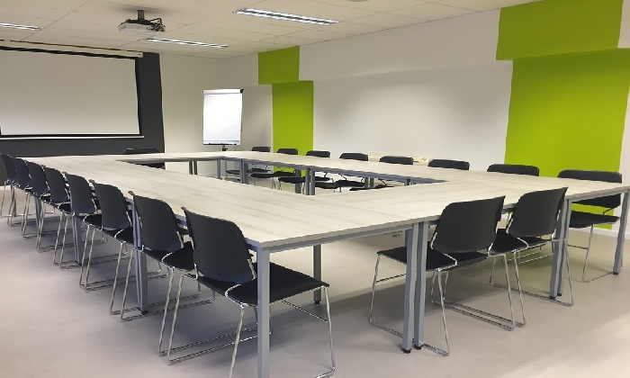 CC800 salle réunion.jpg